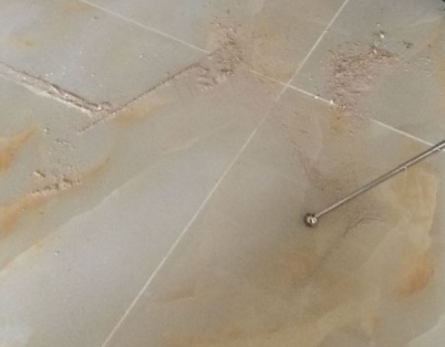 双湖瓷砖空鼓维修公司分享粘合剂选择不当在瓷砖铺贴过程中可能导致以下问题